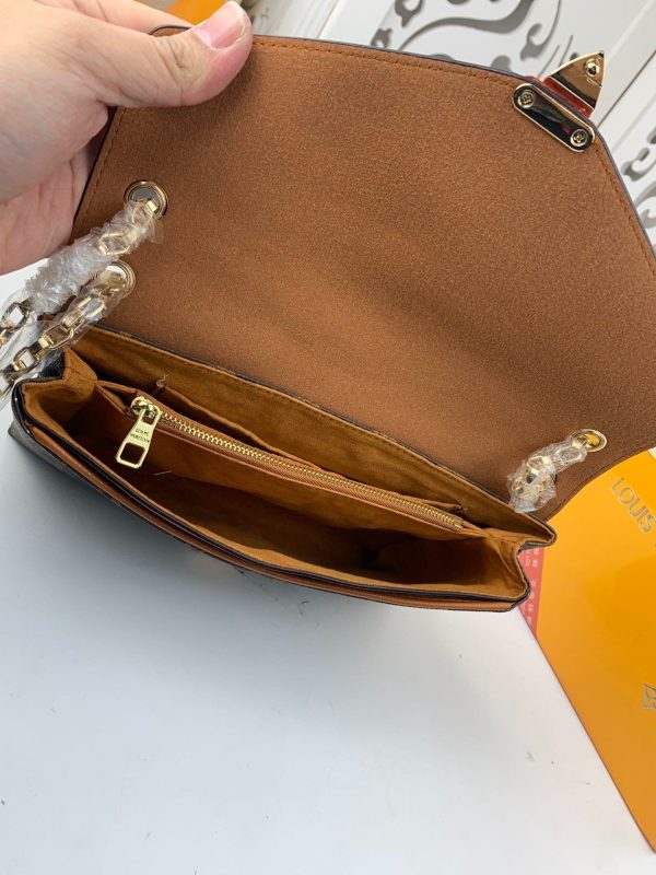 New Arrival L*V Handbag 275