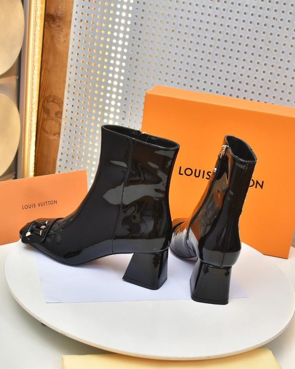 New Arrival Women LV Shoes 288