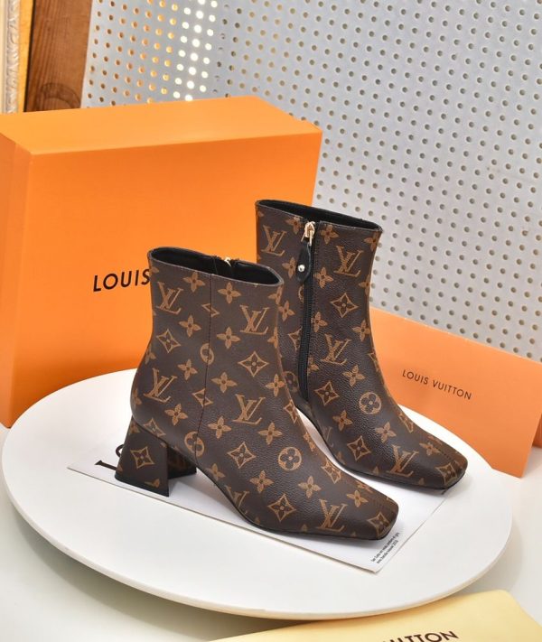 New Arrival Women LV Shoes 282