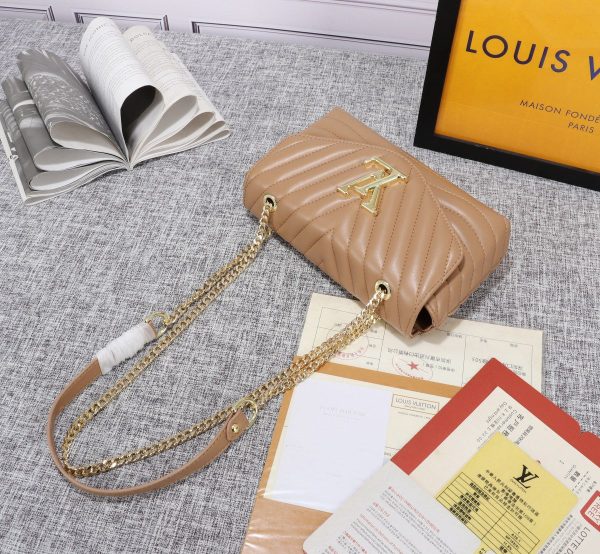 New Arrival L*V Handbag 675