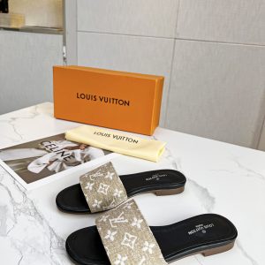 New Arrival Women LV Shoes 171