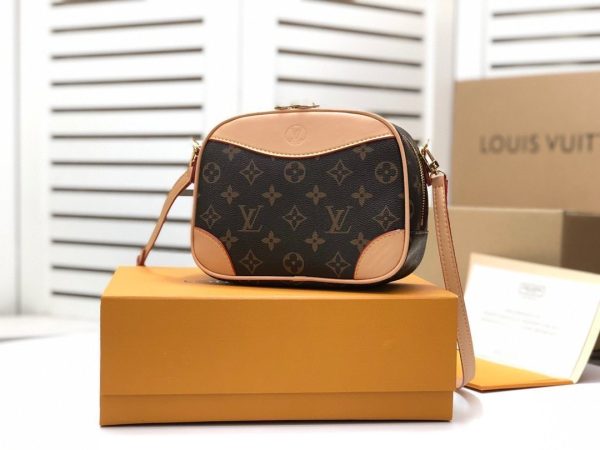 New Arrival L*V Handbag 484