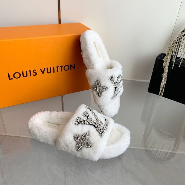 New Arrival Women LV Shoes 344