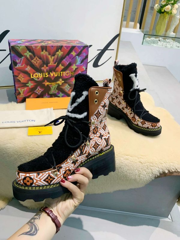 New Arrival Women LV Shoes 116