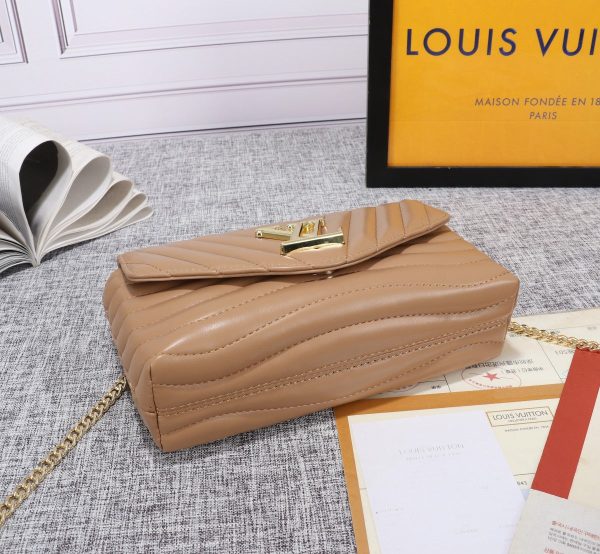 New Arrival L*V Handbag 675