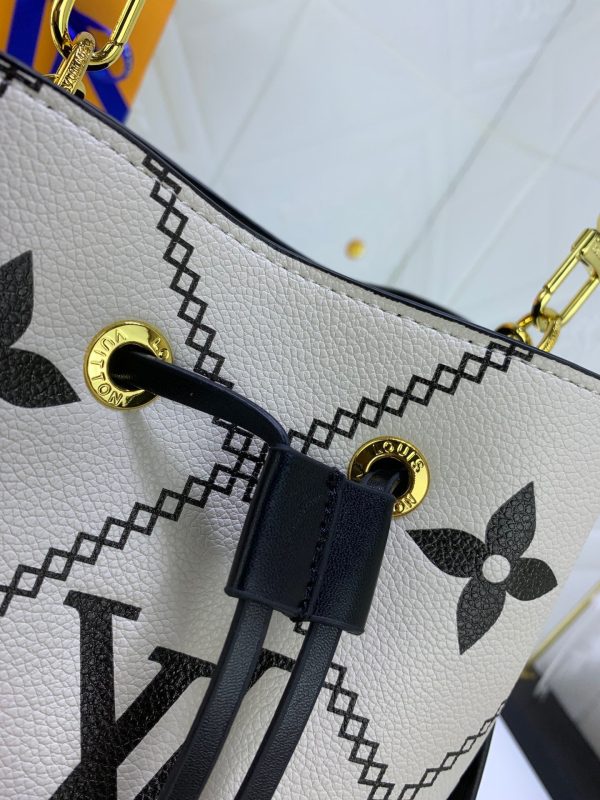 New Arrival L*V Handbag 775