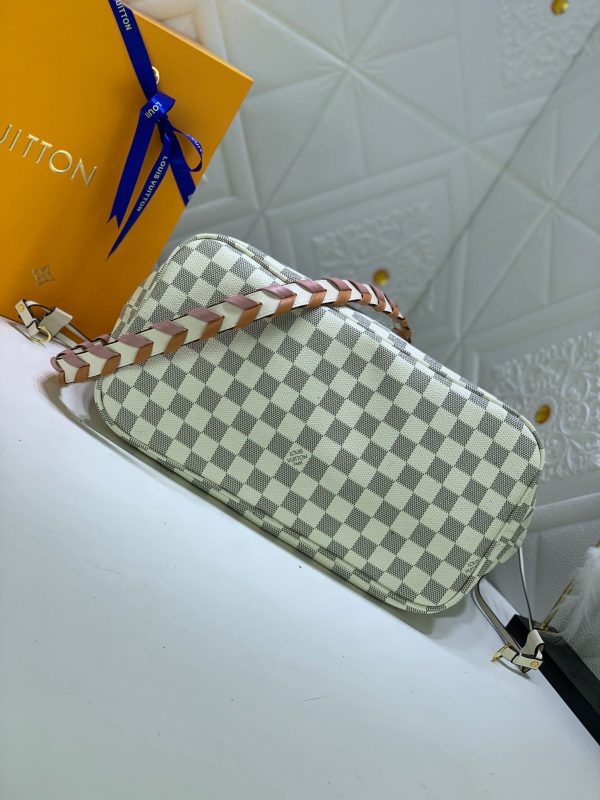 New Arrival L*V Handbag 798