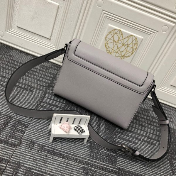 New Arrival L*V Handbag 750