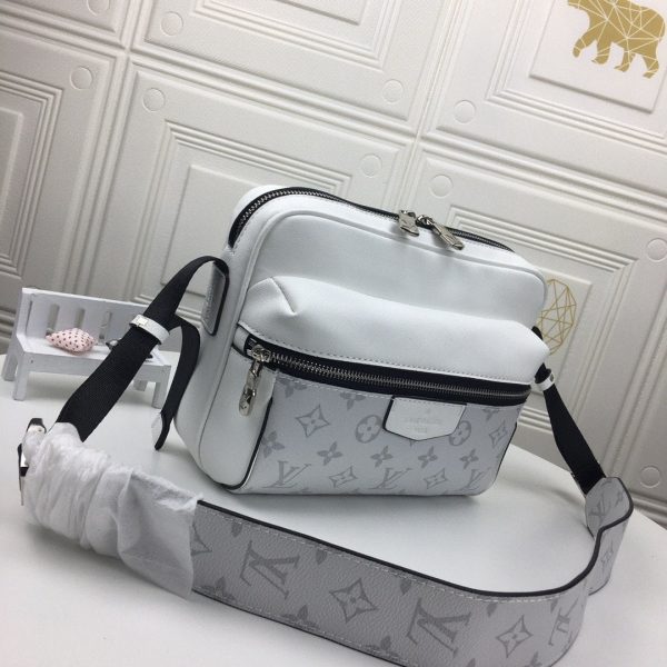 New Arrival L*V Handbag 553