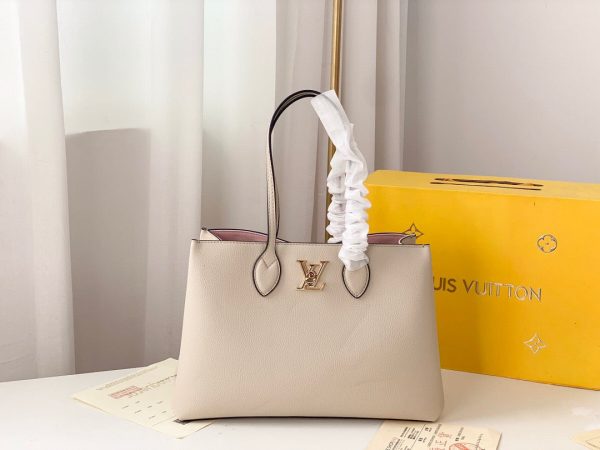 New Arrival L*V Handbag 590