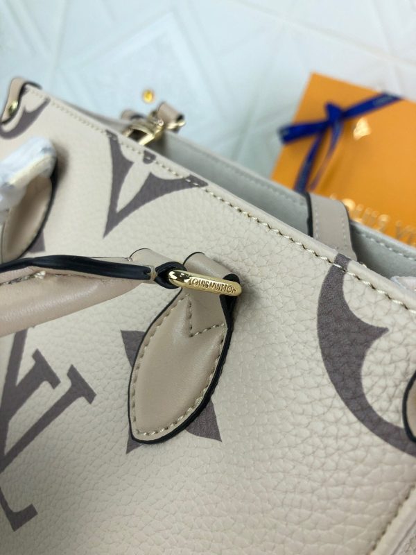 New Arrival L*V Handbag 579