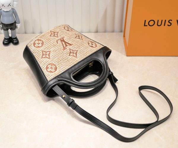 New Arrival L*V Handbag 838