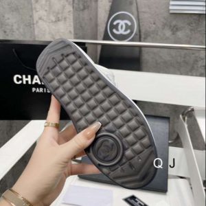 Chanel colors 030501 sz35 41XJ18 880520