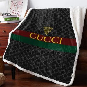 Goldy logo Gucci Blanket 020