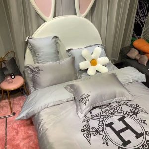 Hermes Paris Luxury Brand Type Bedding Sets 067