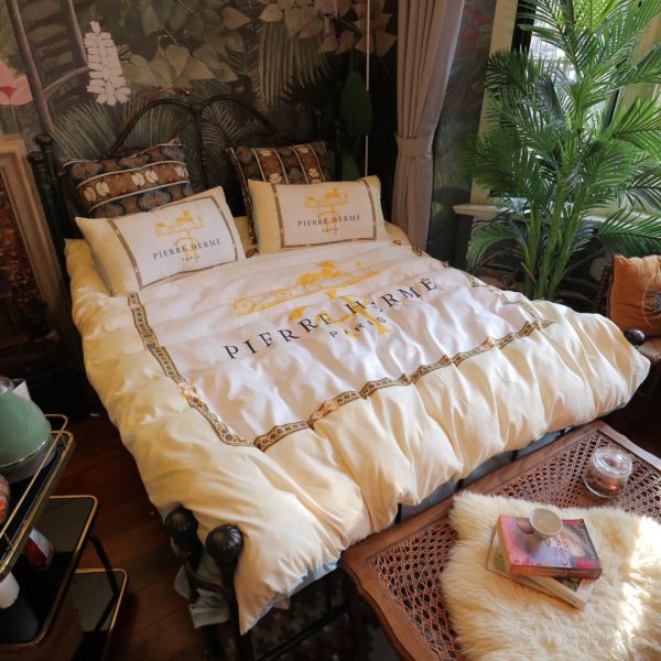 Hermes Paris Luxury Brand Type Bedding Sets 088