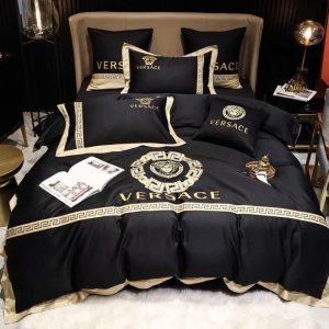 Luxury Brand Versace Type Bedding Sets 003