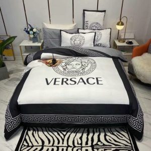 Luxury Brand Versace Type Bedding Sets 033