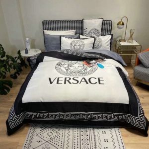Luxury Brand Versace Type Bedding Sets 037