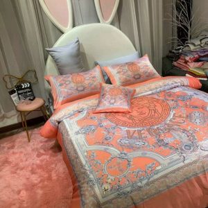 Luxury Brand Versace Type Bedding Sets 054