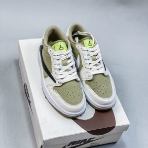 New Arrival Travis Scott x AJ1 Low Golf FZ3124 200 2