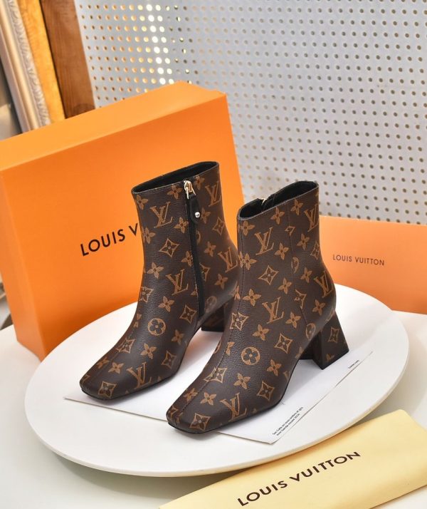 New Arrival Women LV Shoes 282