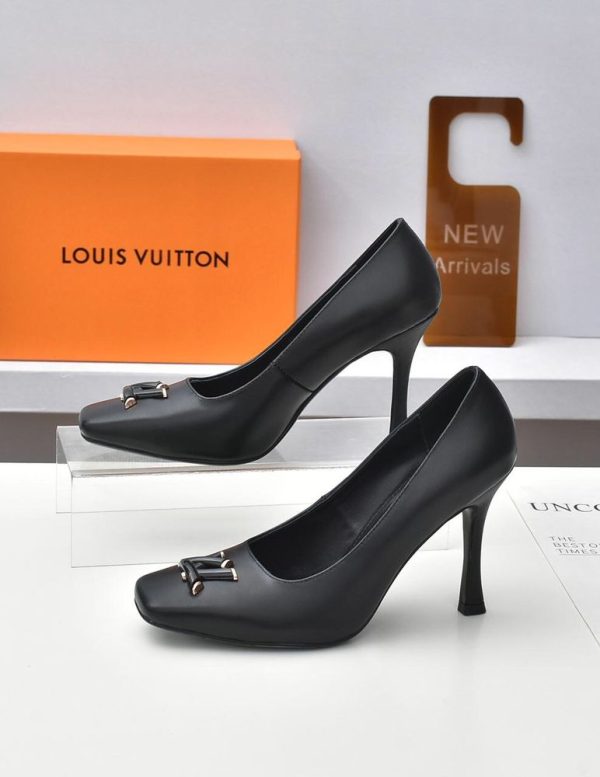 New Arrival Women LV Shoes 216