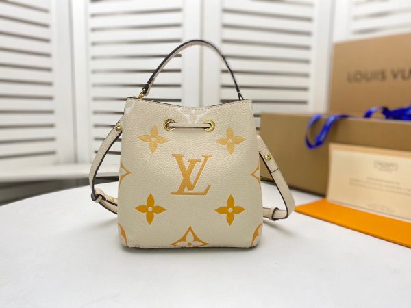 New Arrival L*V Handbag 647