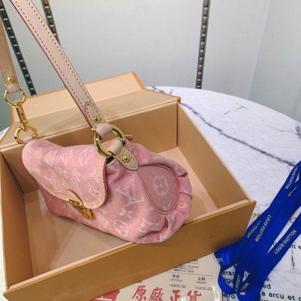 New Arrival L*V Handbag 395