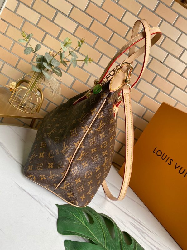 New Arrival L*V Handbag 685