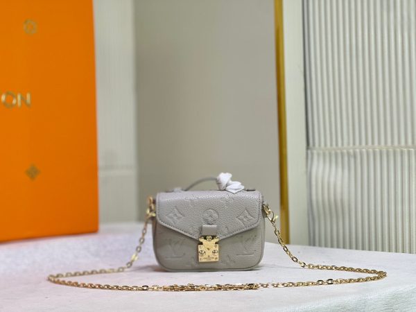 New Arrival L*V Handbag 888