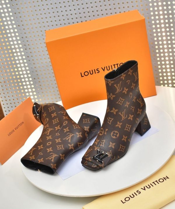 New Arrival Women LV Shoes 359