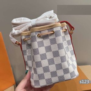 New Arrival LV Handbag L008