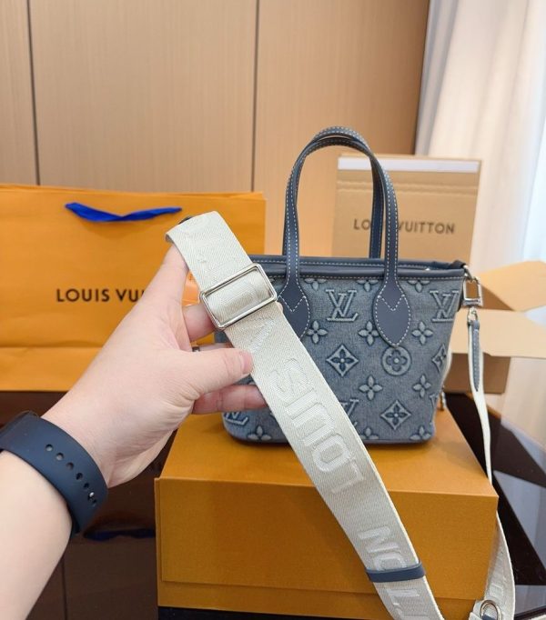 New Arrival LV Handbag L821