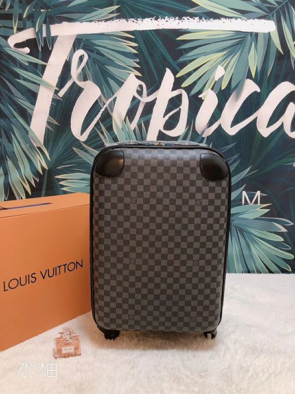 New Arrival LV Luggage 008