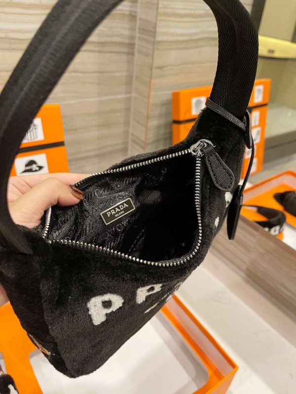 New Arrival Prada HandBag P060