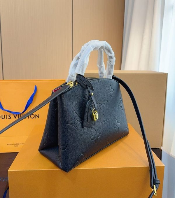 New Arrival LV Handbag L822