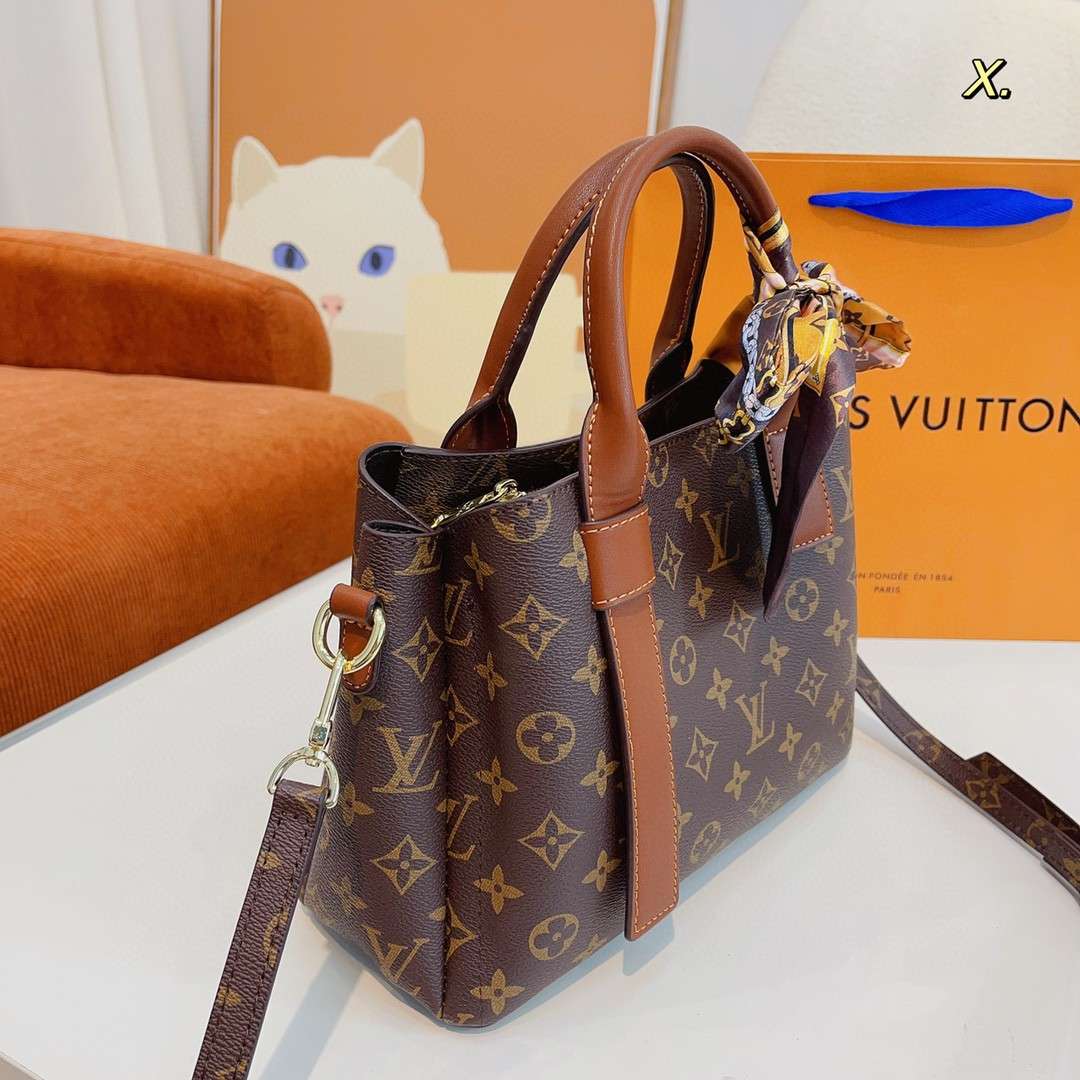 New Arrival LV Handbag L169