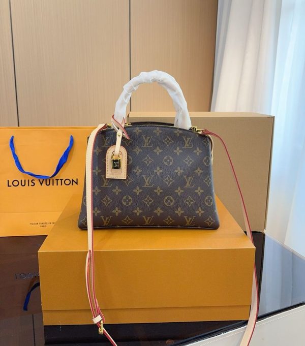 New Arrival LV Handbag L822