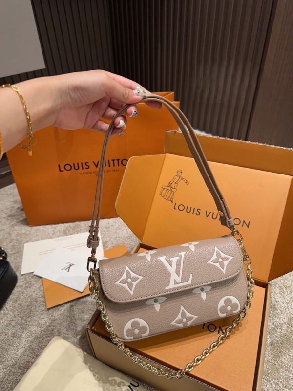 New Arrival LV Handbag L915