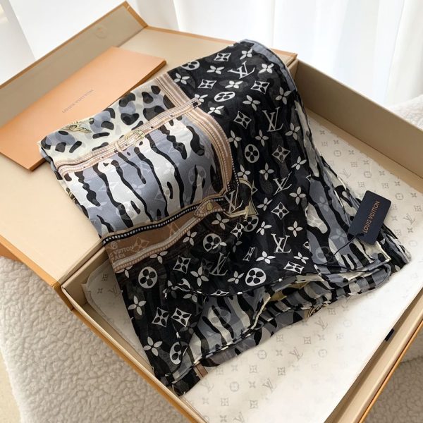 New Arrival LV Scarves 0038