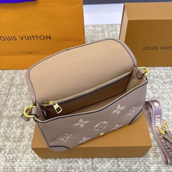 New Arrival LV Handbag L992