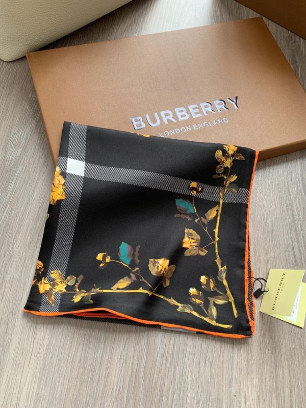 New Arrival Burberry Scarves 0007