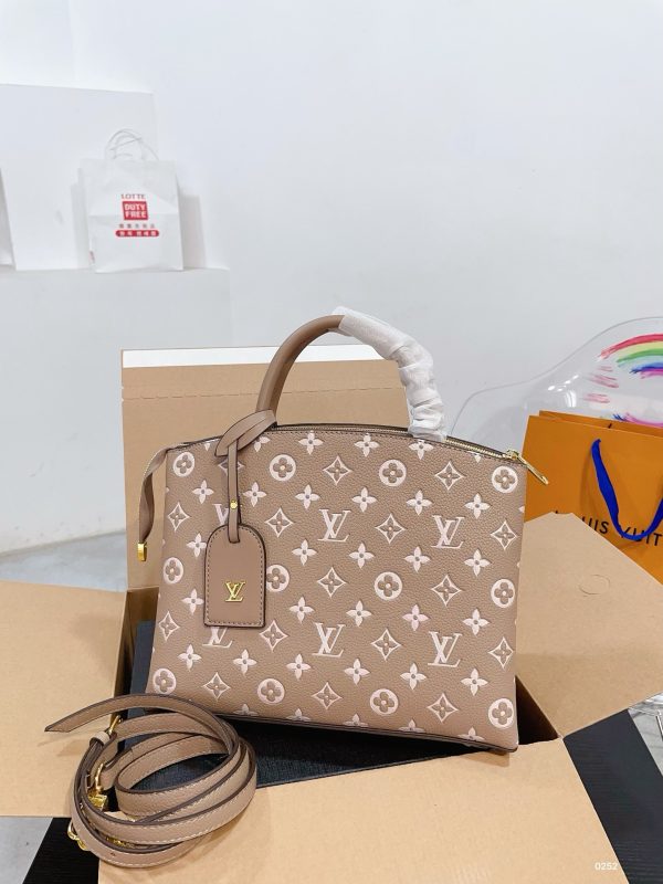 New Arrival LV Handbag L961