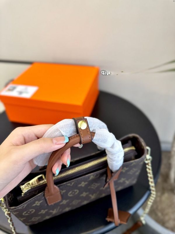 New Arrival LV Handbag L989