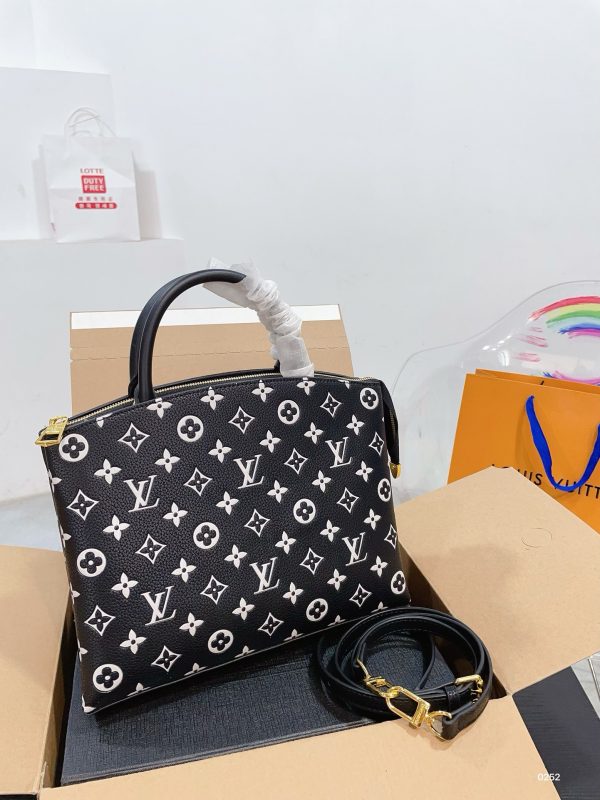 New Arrival LV Handbag L961