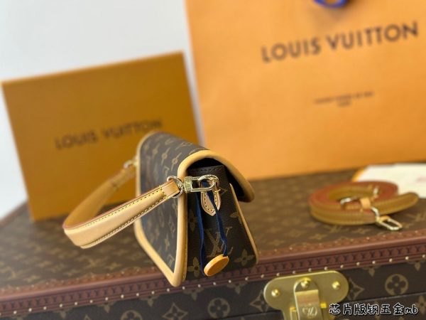 New Arrival LV Handbag L994