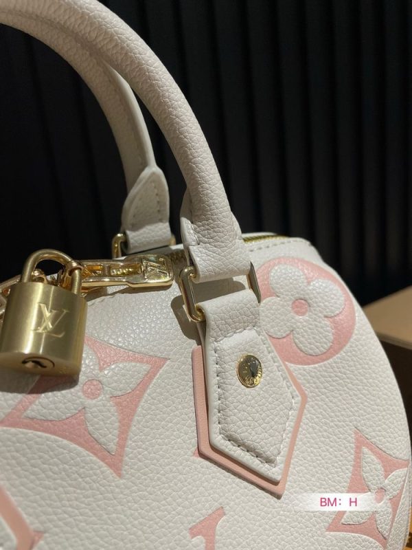 New Arrival LV Handbag L1050