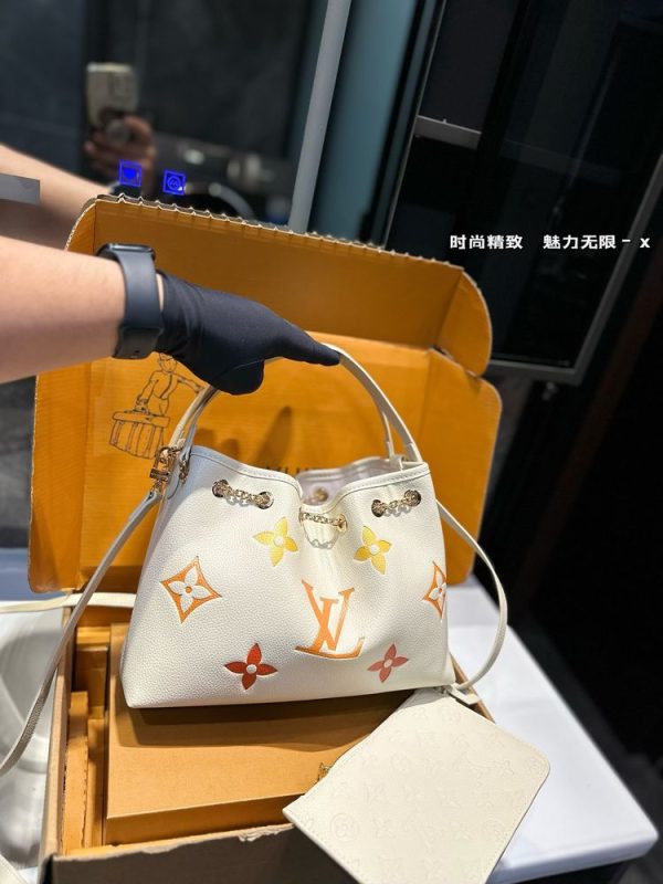 New Arrival LV Handbag L1089