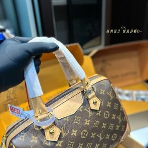 New Arrival LV Handbag L1093